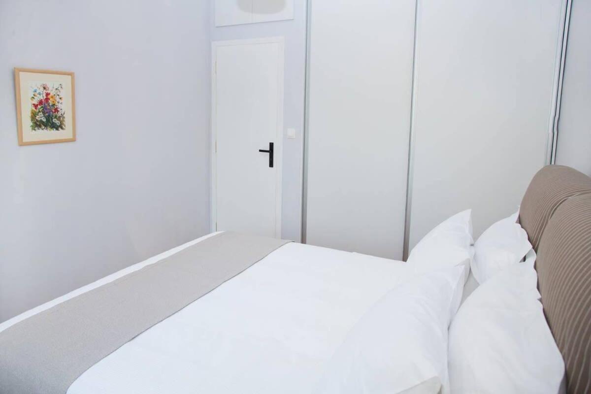 Fully Renovated, Modern Beauty In Central Athens! Екстер'єр фото