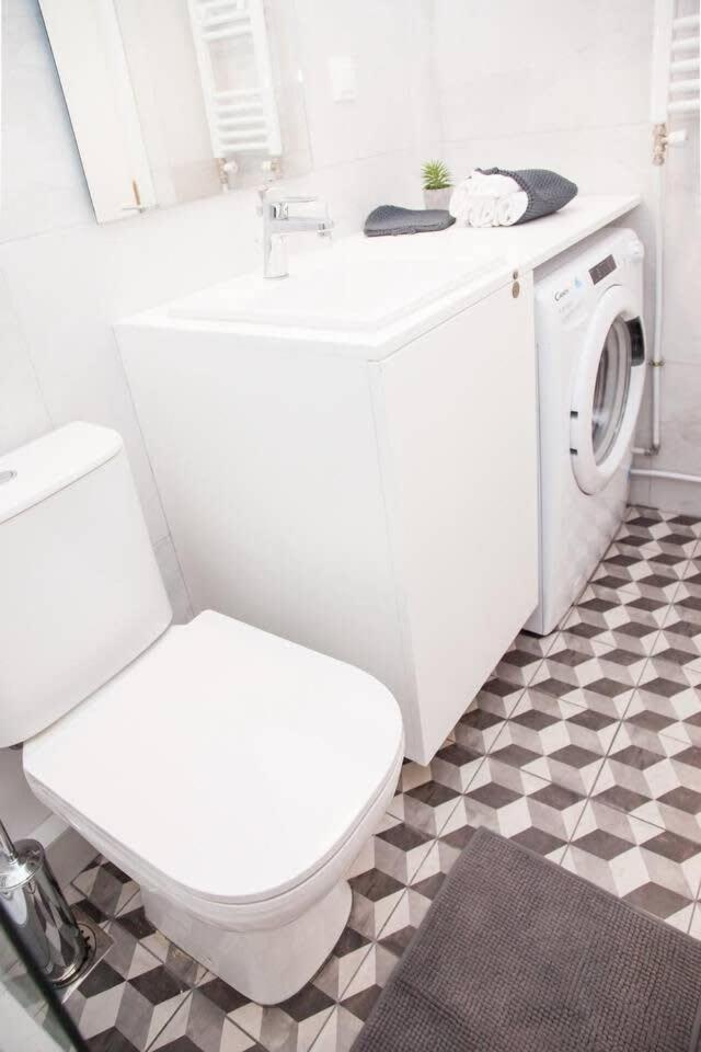 Fully Renovated, Modern Beauty In Central Athens! Екстер'єр фото