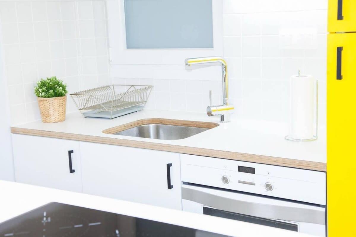 Fully Renovated, Modern Beauty In Central Athens! Екстер'єр фото